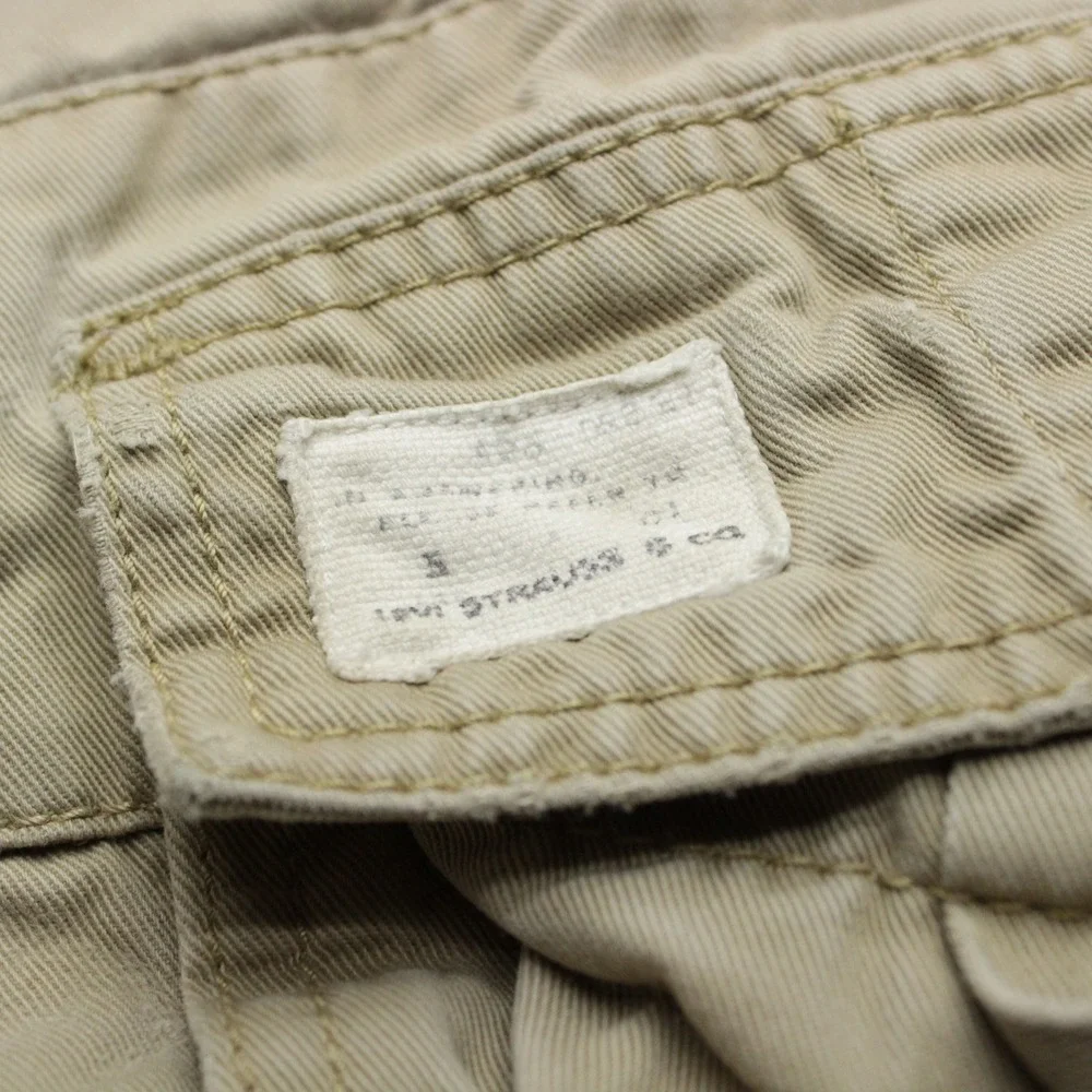 Levis Vintage Cargo Shorts Mens Sz 32x11 Beige Baggy Distressed Utility Y2K